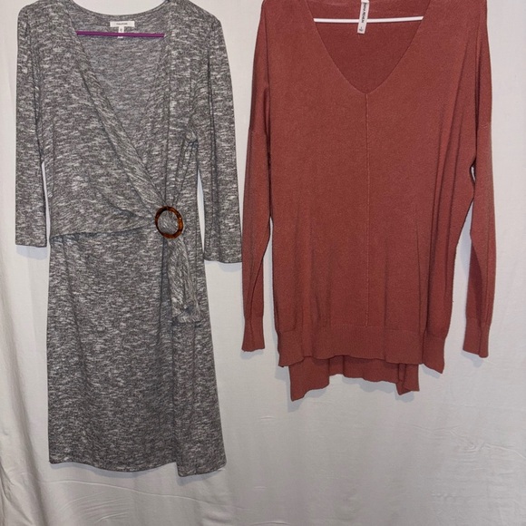 ✨TWO OUTFIT BUNDLE✨ Maurice’s wrap dress and stylish millennial pink sweater - Picture 3 of 4